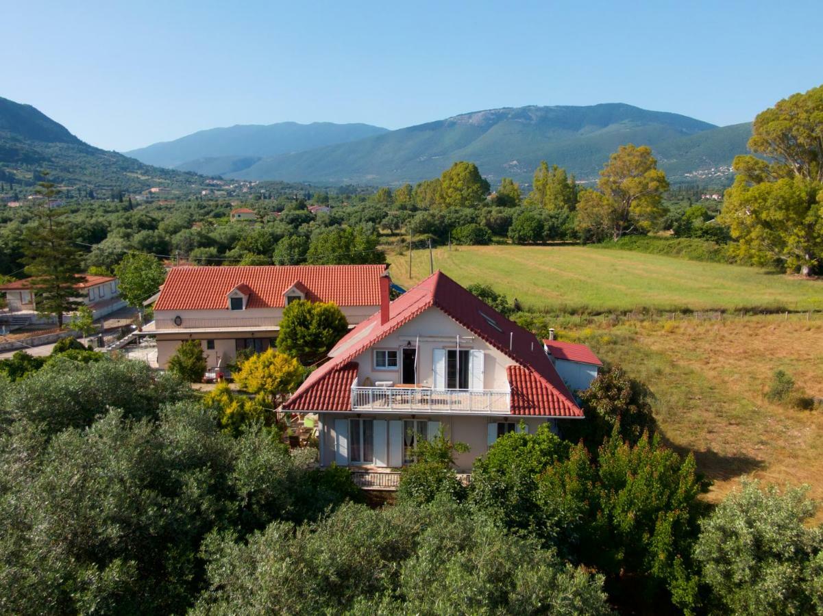 Christina'S Place Сами Экстерьер фото
