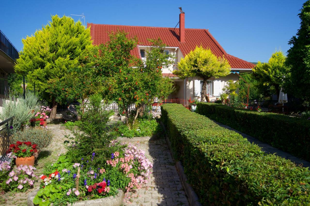 Christina'S Place Сами Экстерьер фото